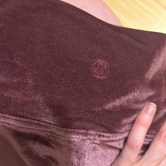 NWOT Wunder Lounge High-Rise Tight 28" *Velvet in Garnet **limited edition** - Picture 8 of 8